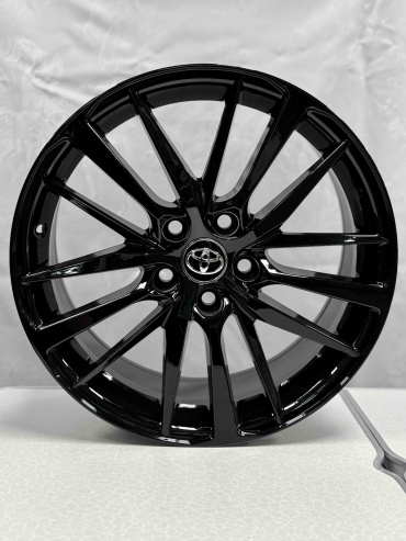 Top Grade 50076 8x18/5x114.3 D60.1 ET45 4 диска черный