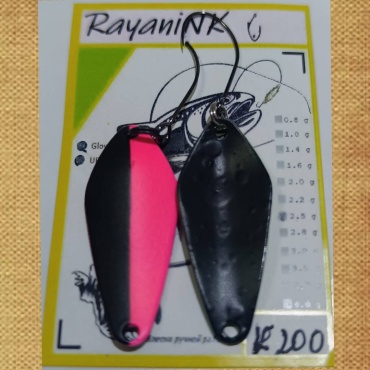 Блесна RAYANINK R200 1 шт 30 мм Семечка черная с розовым на черной подложке