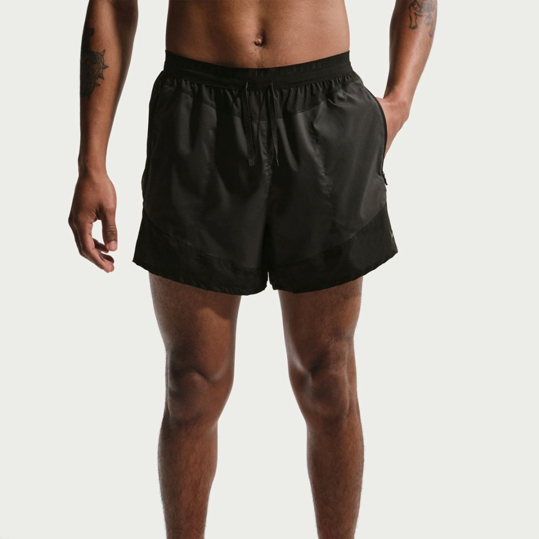 Спортивные шорты Nike черный