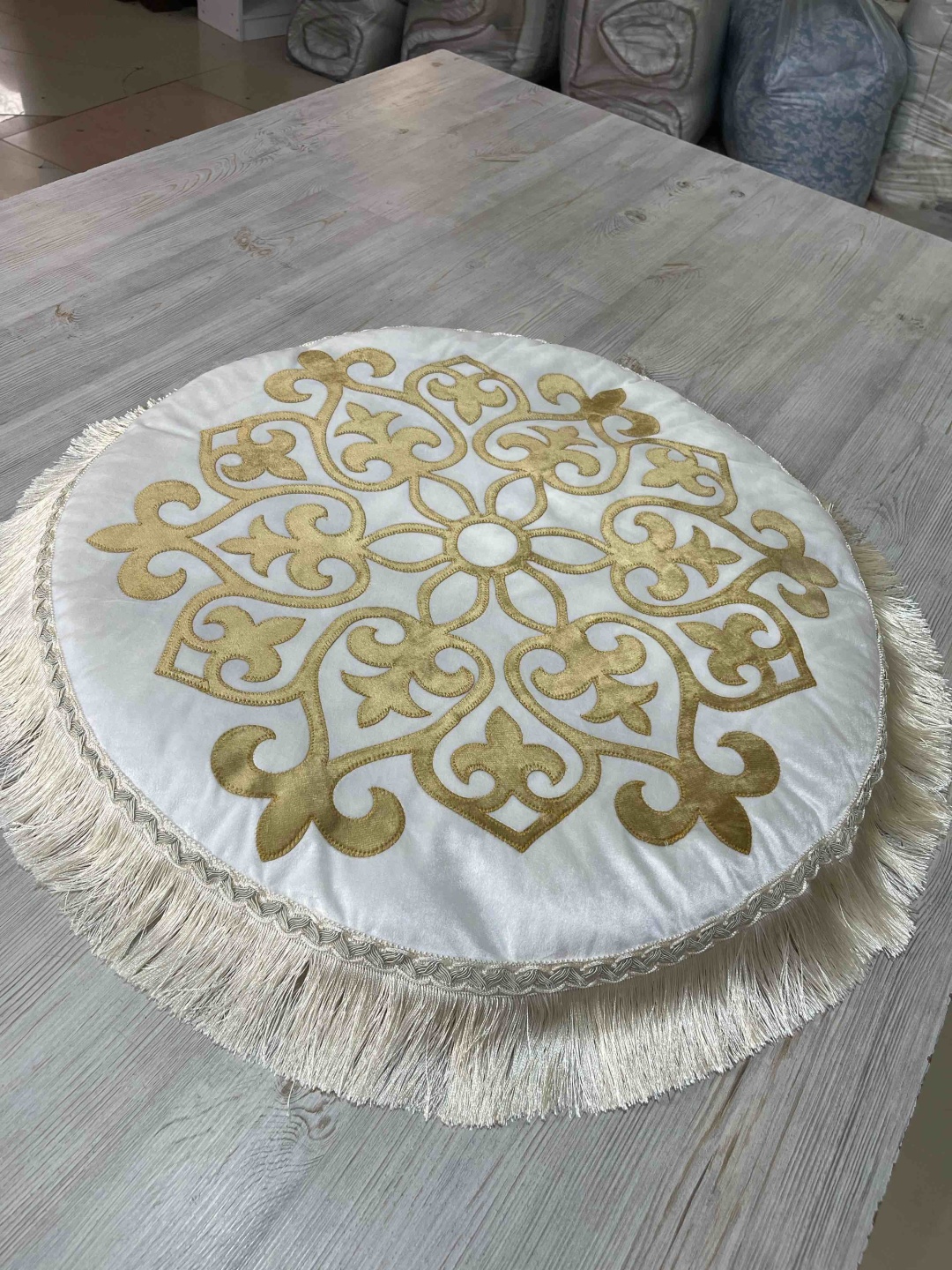Samruk körpe корпе 80x80 см, вата, айвори