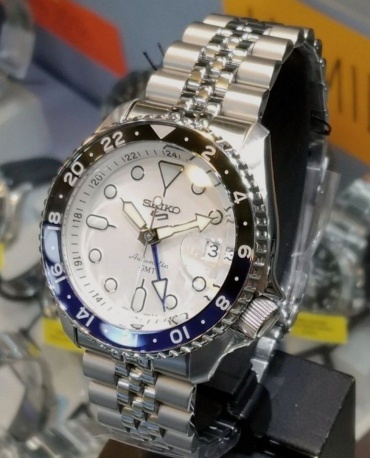 Механические Seiko SSK033K1 нержавеющая сталь