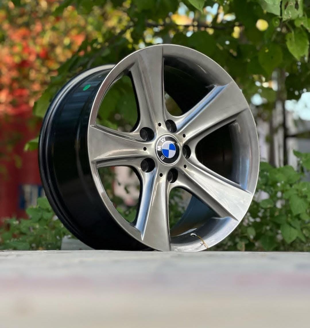 Rainbow BMW 128 STYLE 8.5/9.5x18/5x120 D74.1 ET14.2 4 диска графит