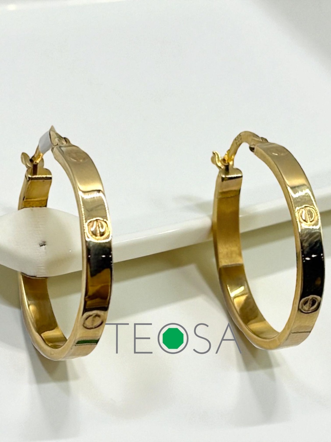 Конго Teosa Tee3 вес 2.2 г золото, без вставок