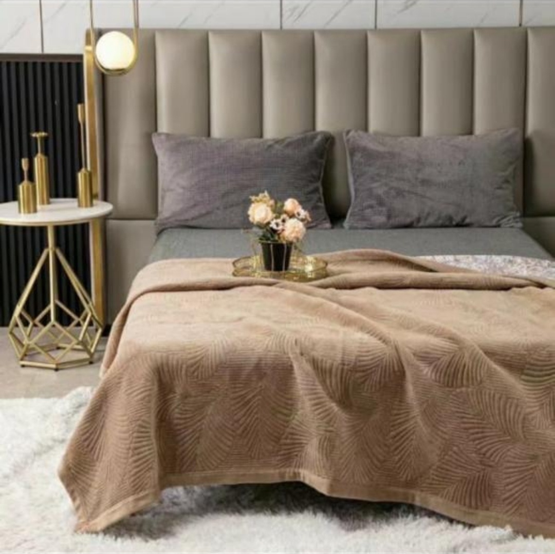 Покрывало HOME Пальма 220х230 см, хлопок, велюр, карамельный