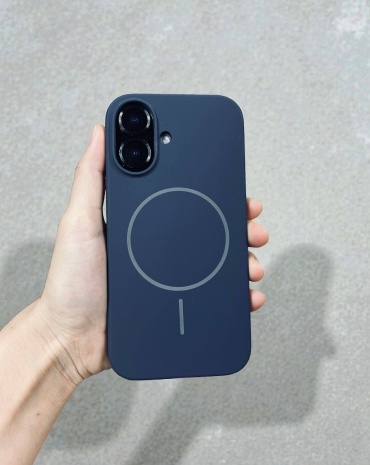 Чехол MORE для Apple iPhone 16 Plus синий