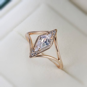 Кольцо Xuping Jewelry 722 размер 17 медицинский сплав, фианит, золотистый