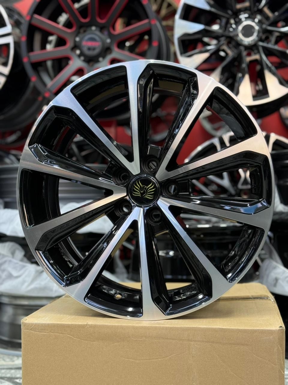 RNO Rno9357 8x18/5x108 D65.1 ET35 4 диска черный, серебристый