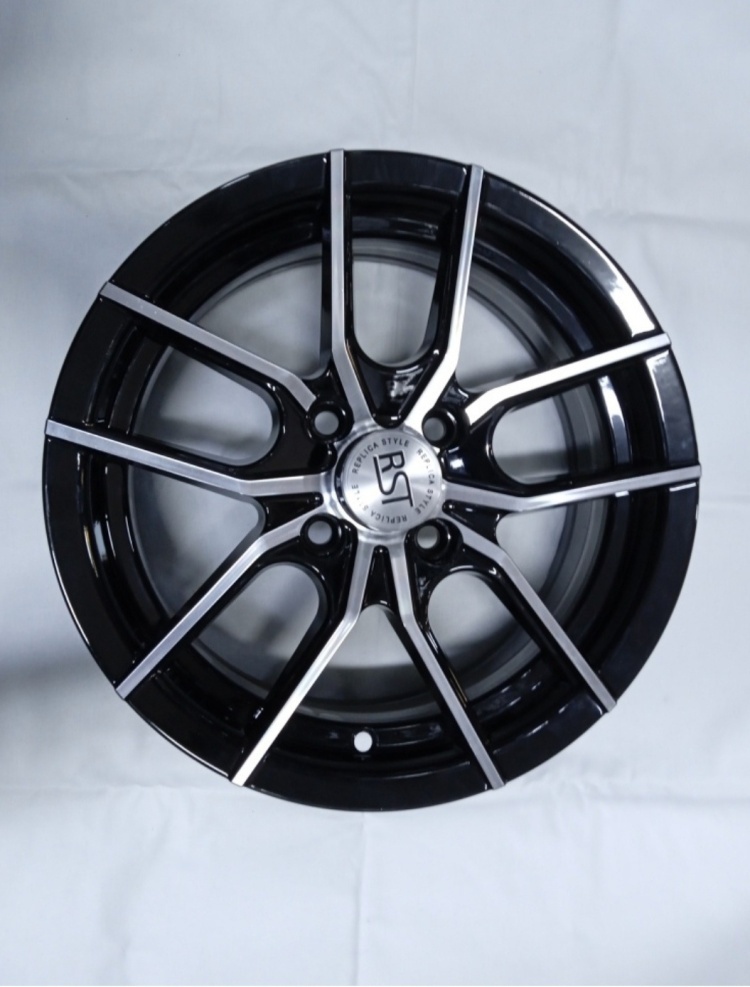 RNO r003 6x14/4x100 D67.1 ET35 4 диска черный, серебристый
