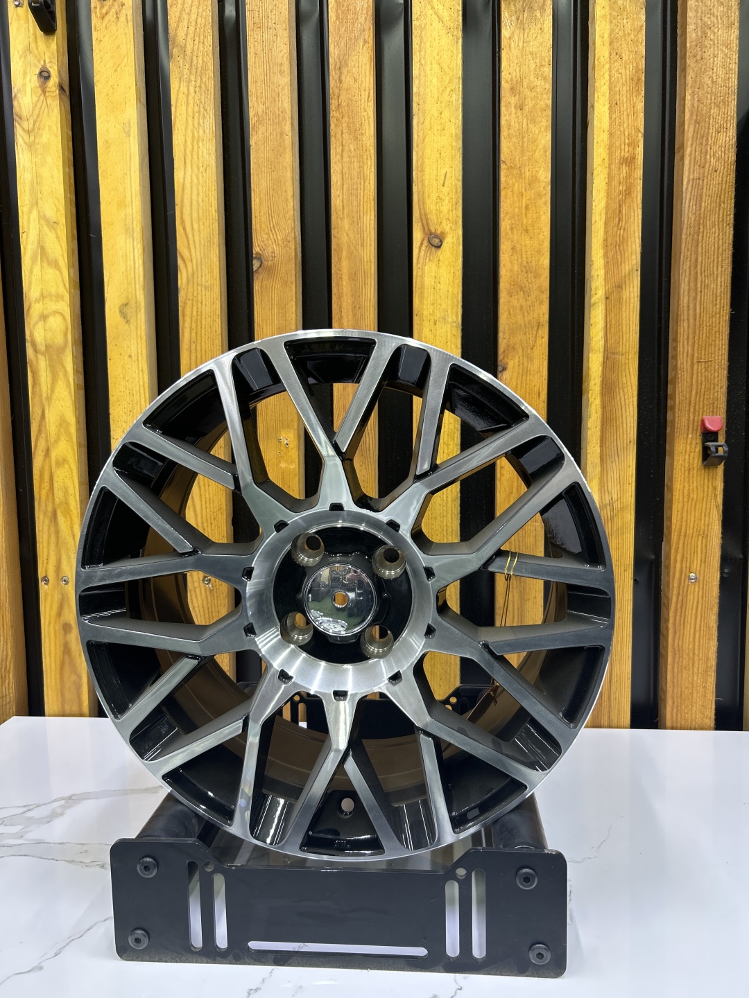 SSM Ssm4 7x16/4x100 D67.1 ET35 4 диска черный, серебристый