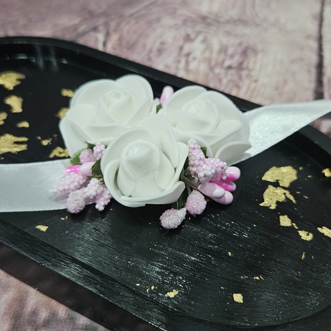 Бутоньерка M белый, розовый