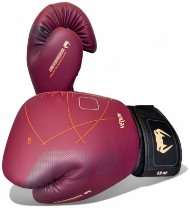 Боксерские перчатки Venum 10 oz черный, красный