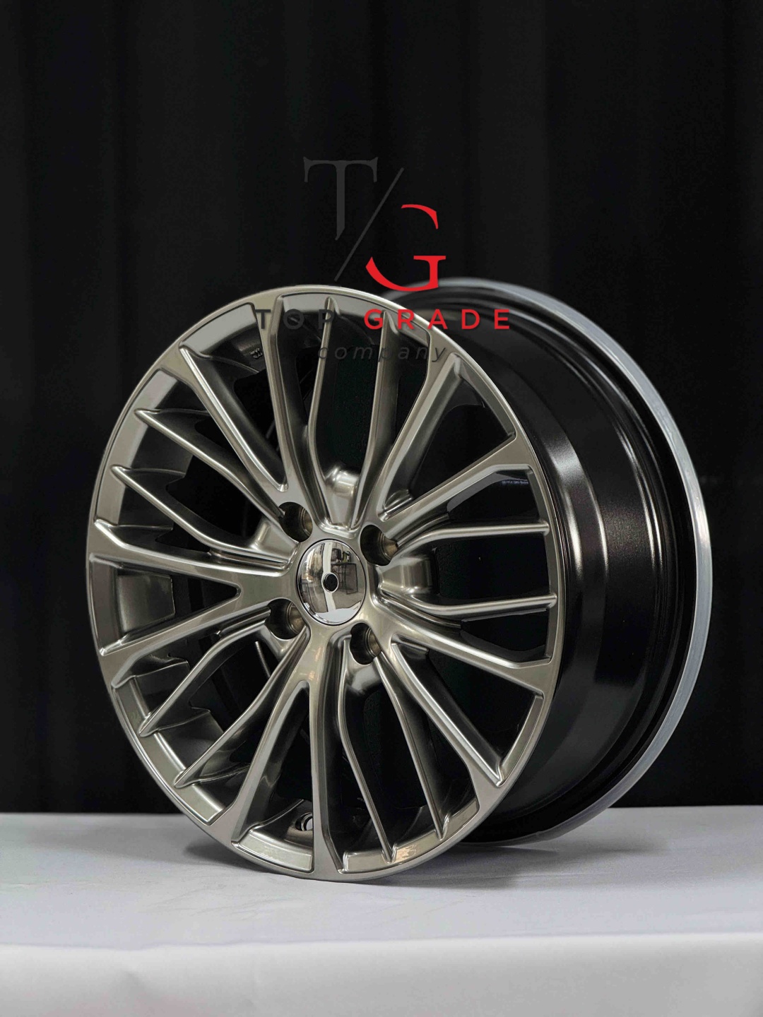Top Grade Top grade0012 7.5x15/4x100 D67.1 ET35 4 диска серебристый, серый