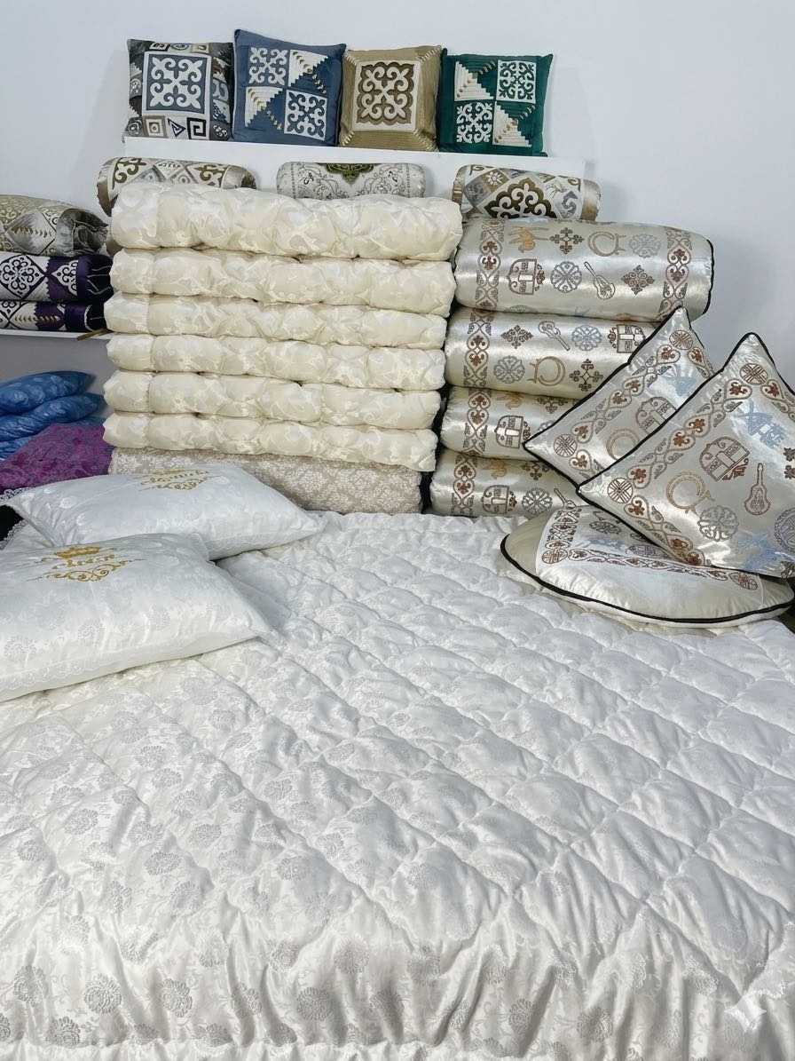 Samruk körpe комплект корпе с подушками 220x80 см, вата, айвори