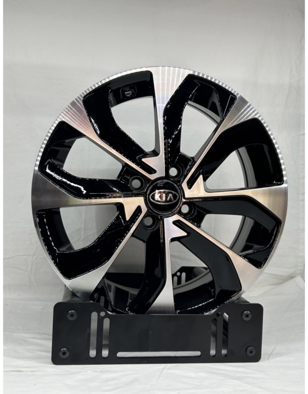 LKN Lkn1331 6x16/4x100 D54.1 ET45 4 диска черный, серебристый
