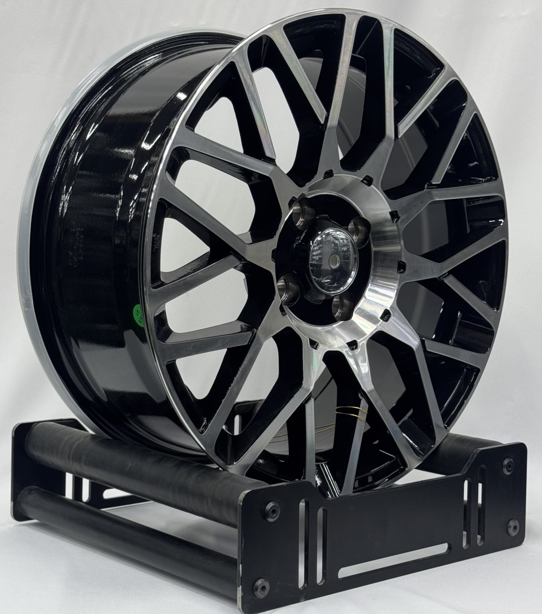 Wheels 5176 7x16/4x100 D67.1 ET35 4 диска черный, серебристый