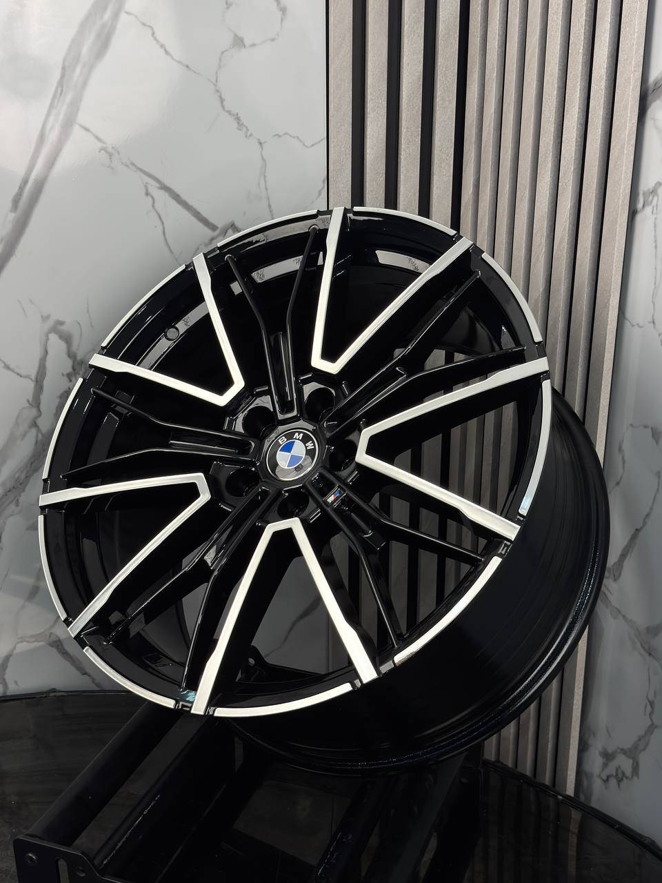 Top Grade EXPFBX358-9 8/9x19/5x112 D66.6 ET42 4 диска черный, серебристый