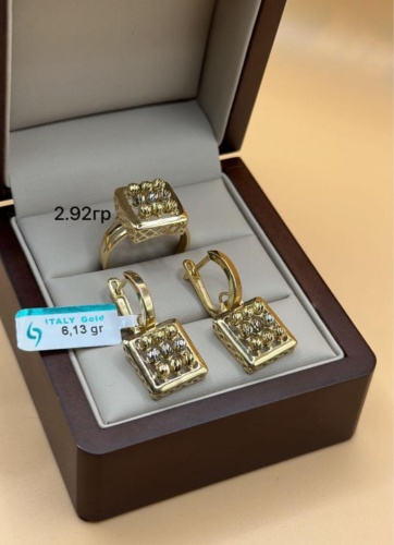 Italian Gold Италия вес 9.05 г золото, без вставок