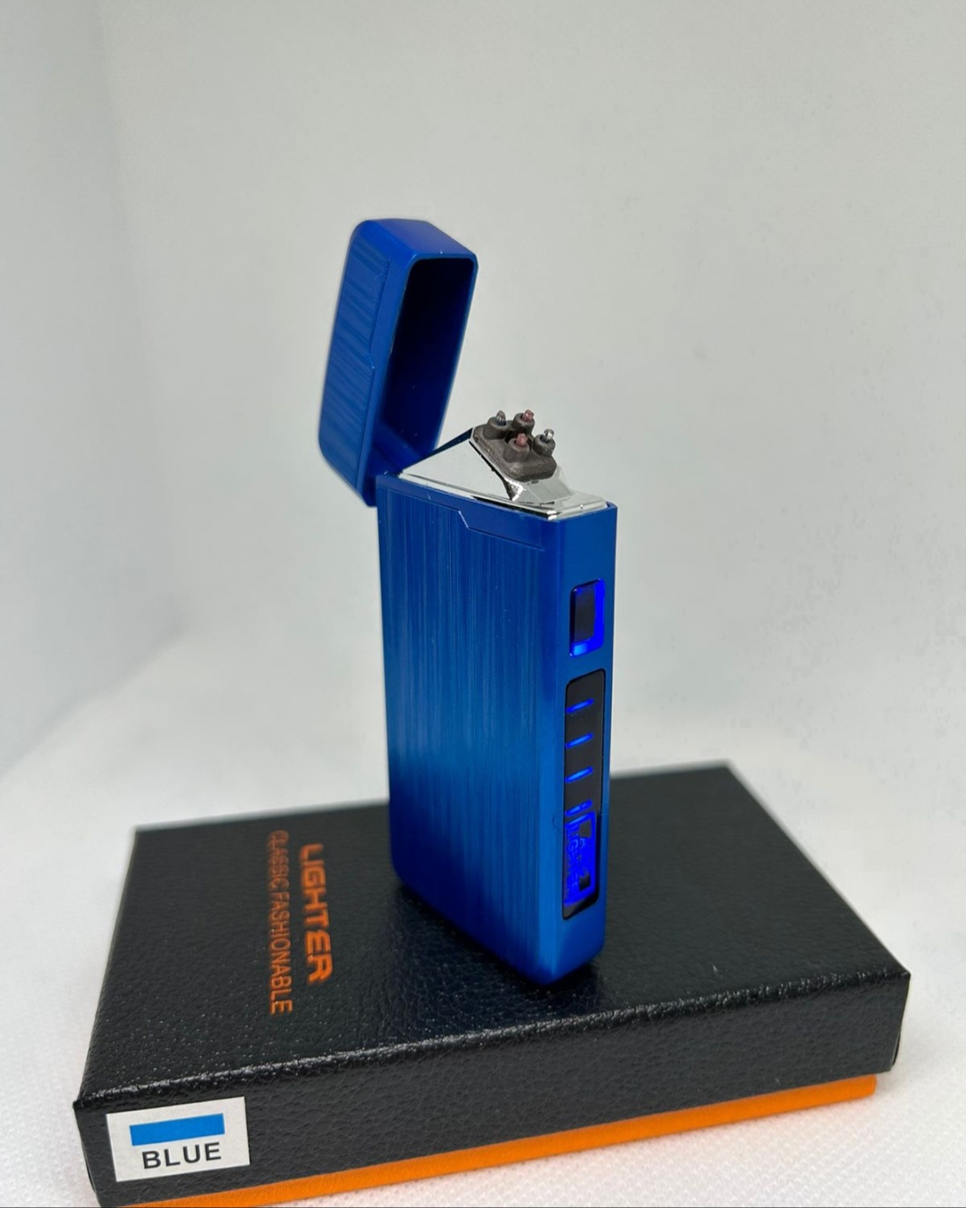 Lighter электронная зажигалка 160924MAR, металлический сплав