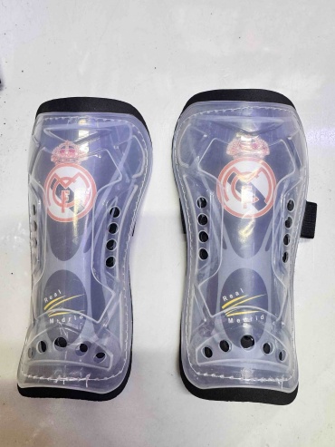 30358926_Щитки Реал Мадрид RM -18 cm черный 18cm