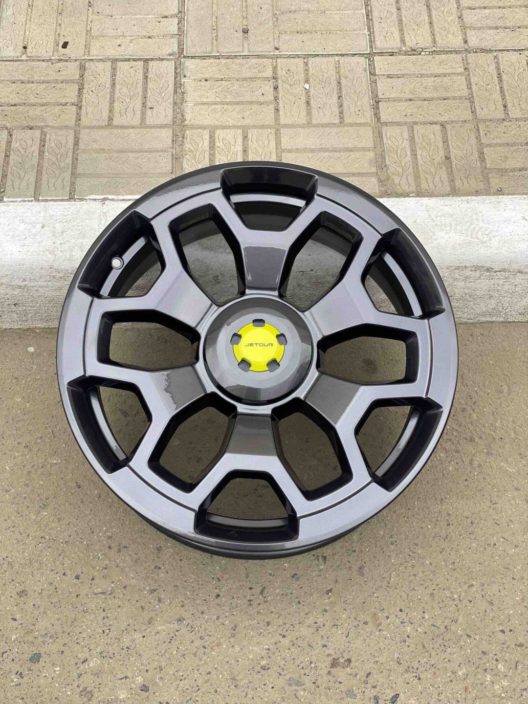 JETOUR JF12257 7.5x19/5x114.3 D60.1 ET39 4 диска графит, серый