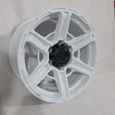 XF 219 8.5x17/6x139.7 D110.1 ET0 4 диска белый