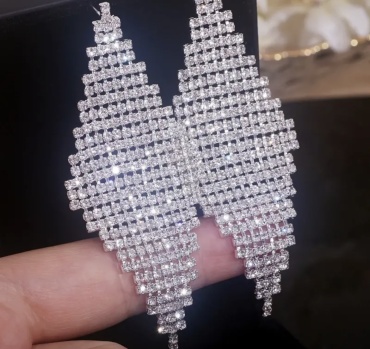 Серьги MaDINA медицинская сталь, фианит