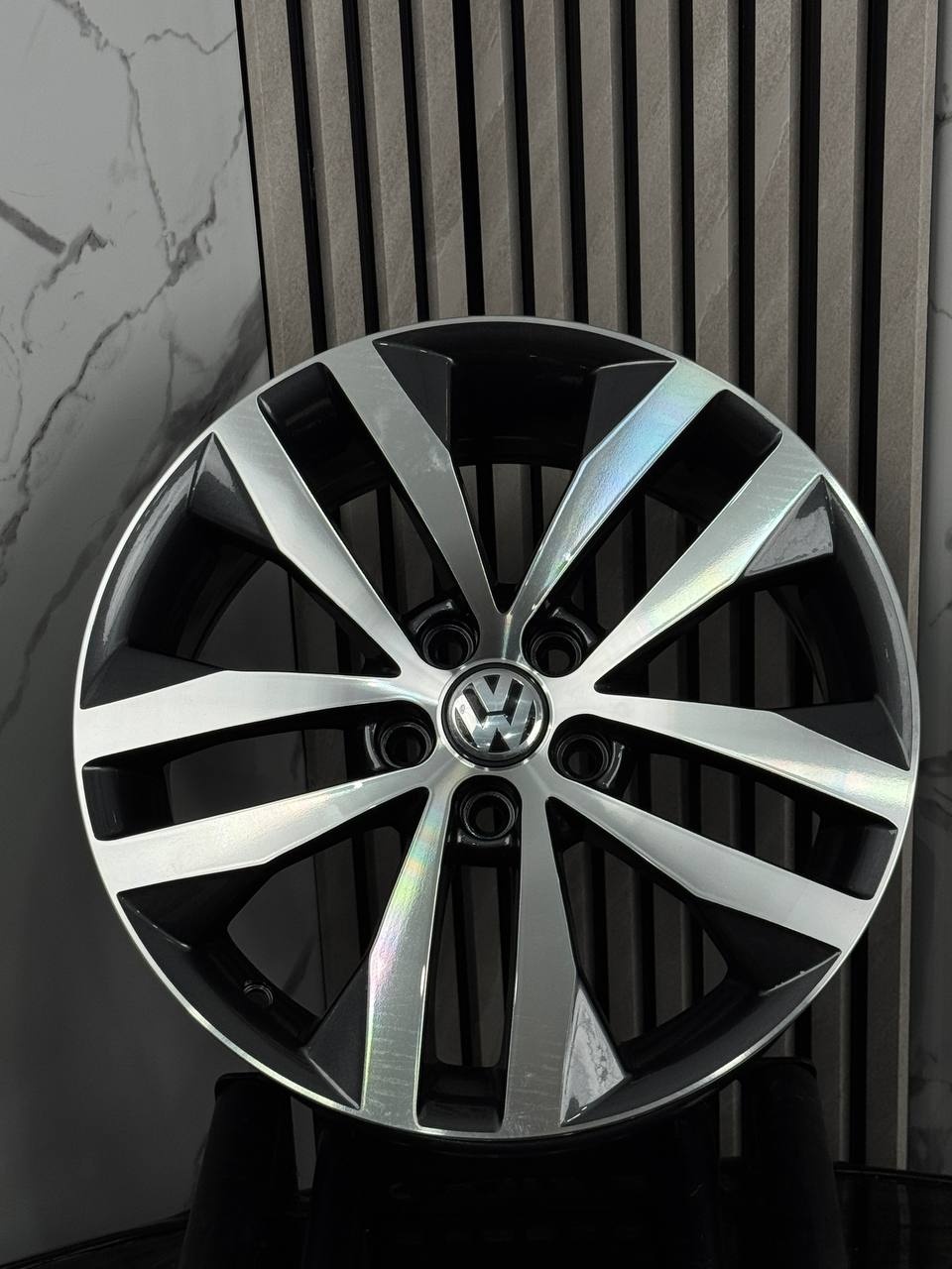 Top Grade t/g volkswagen,skoda 6060 6.5x16/5x100 D57.1 ET43 4 диска графит, серебристый
