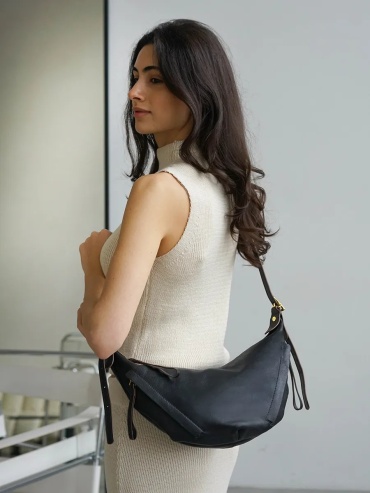 Сумка планшет Piccola Borsa натуральная кожа черный