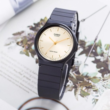 Кварцевые CASIO Casio ChMQ-24-9ELDF пластик