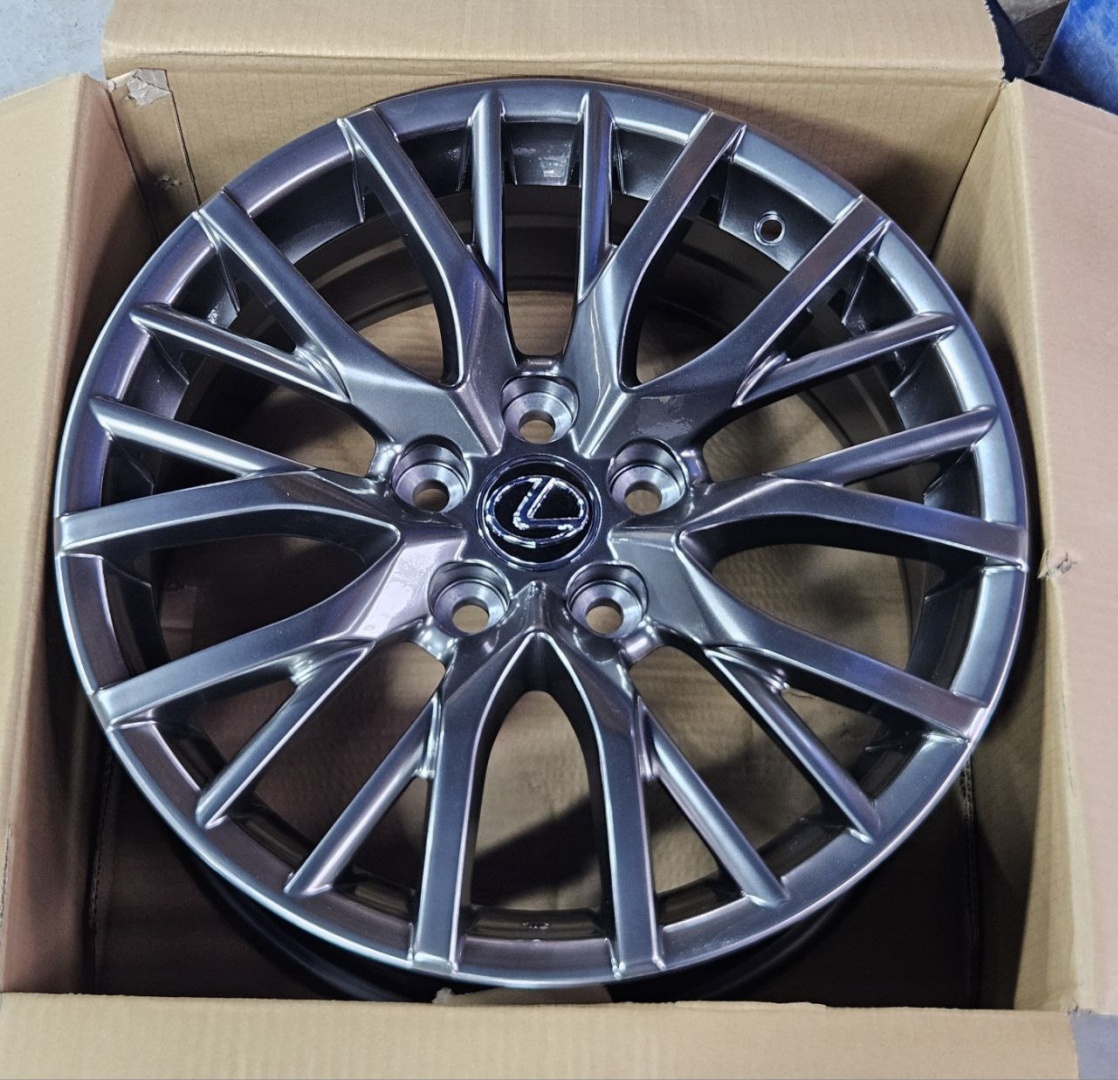 Fonyee SM177199 7.5x17/5x114.3 D60.1 ET40 4 диска графит