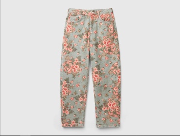 Джинсы джинсы-мом UNITED COLORS OF BENETTON синий, розовый