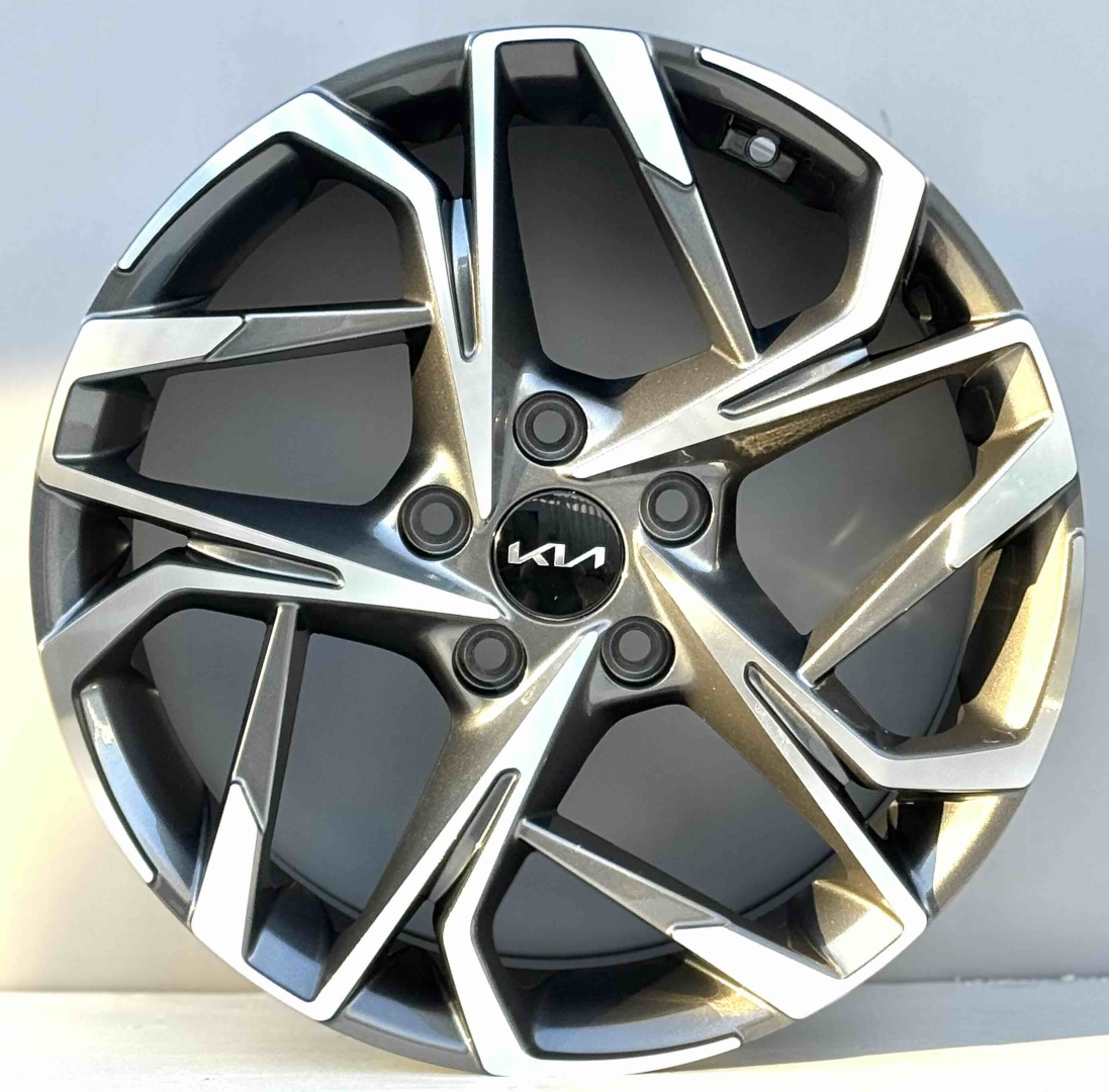 RNO 428 7x17/5x114.3 D67.1 ET50 4 диска серебристый, графит