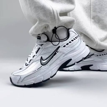 Кроссовки Nike белый
