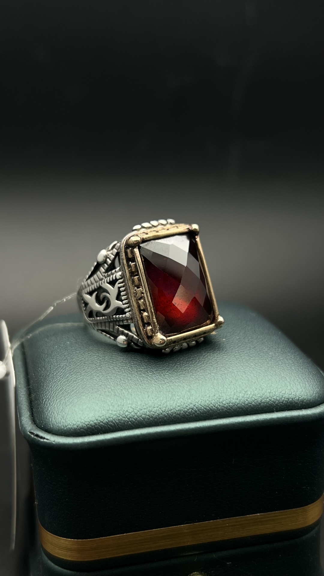 Era Jewellery М0017 размер 20 вес 20 г серебро, фианит, гранат