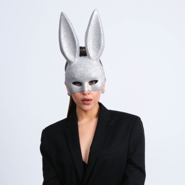 Карнавальная маска «Playboy» серебряная