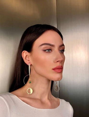 Серьги YANA BANCHSHIKOVA ювелирный сплав, фианит
