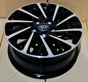 Fonyee Starmax 6.5x16/5x114.3 D67.1 ET45 4 диска черный