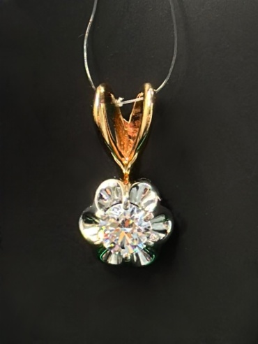 Подвеска Золото Москвы 137 А.О вес 1.5 г золото, кристалл Swarovski