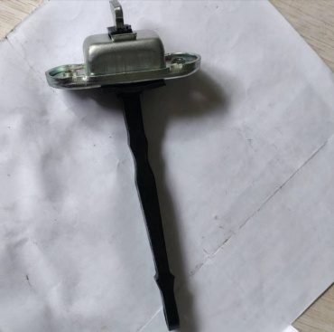 SAT ограничитель 827454090 Mitsubishi Pajero