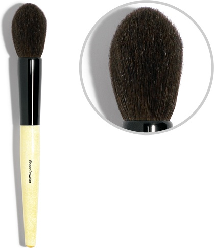 BOBBI BROWN Sheer Powder Brush 1