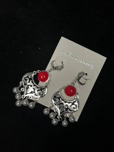 Серьги Fashion Jewelry бижутерный сплав, бисер