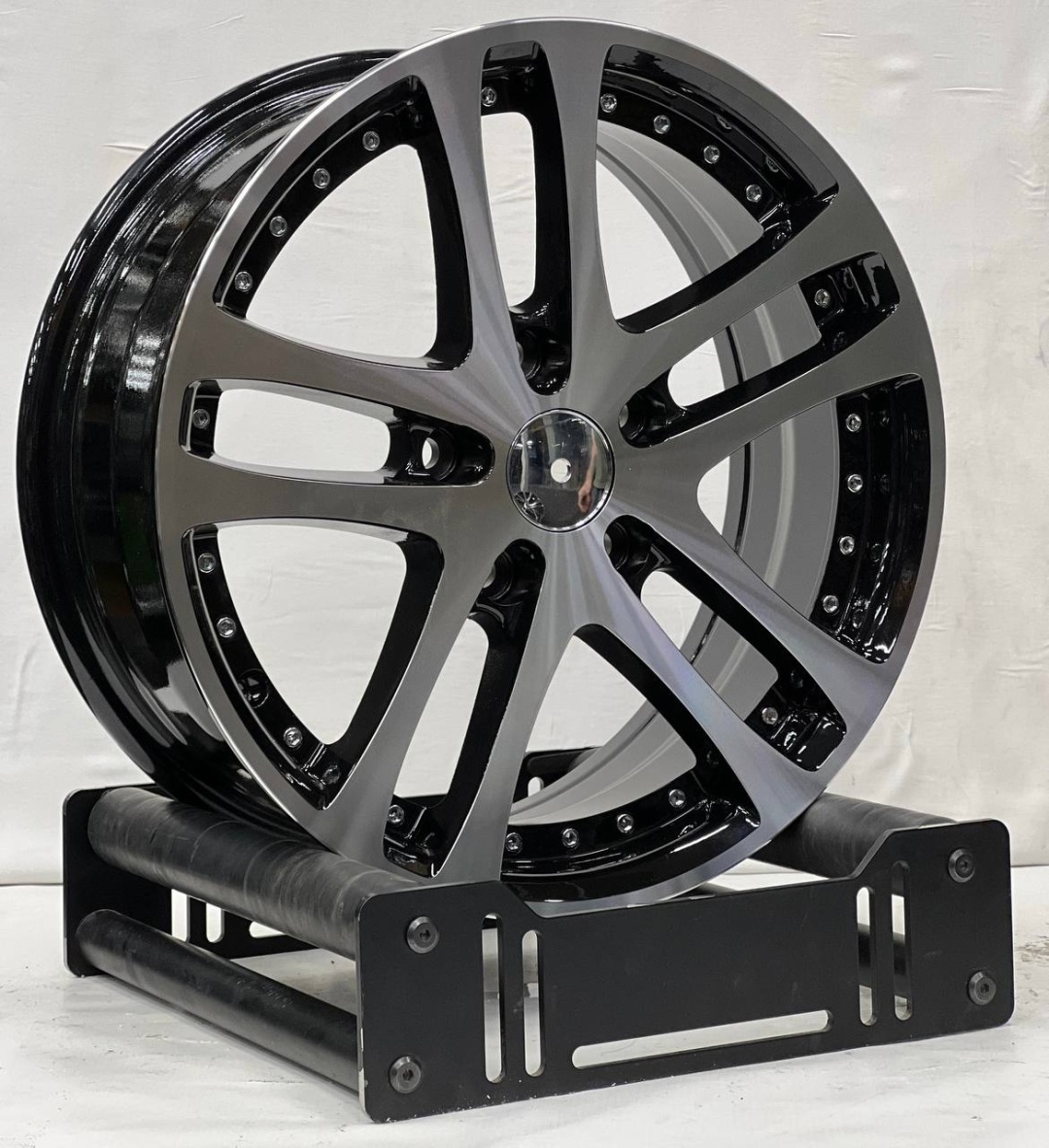 RNO 1133-2 7x17/4x98 D58.6 ET35 4 диска черный, серебристый