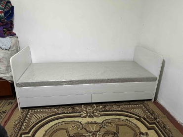 Кровать Одиночка односпальная, 80x200 см (с матрасом, без подъёмного механизма) светло серый