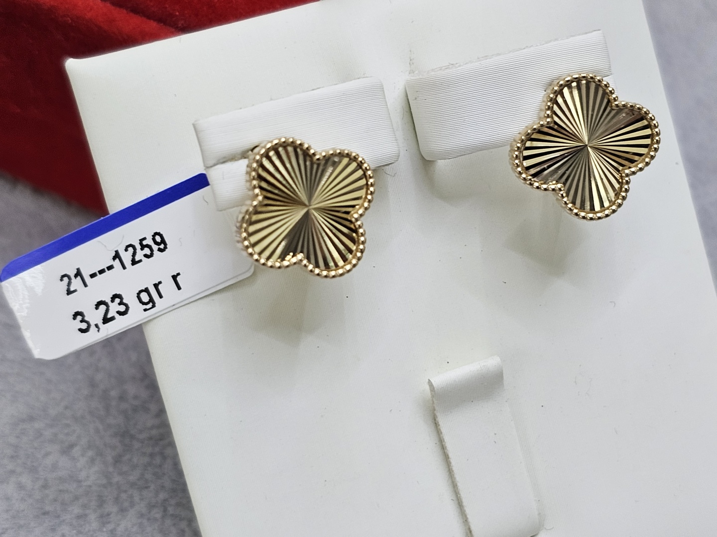 Серьги Italy Gold 356130013 вес 3.23 г золото, без вставок