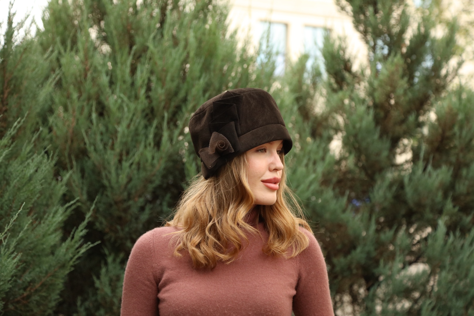 Шапка Sara Hats размер универсальный, коричневый