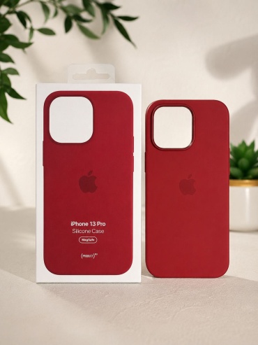 Чехол 110 Industries для Apple iPhone 13 Pro красный