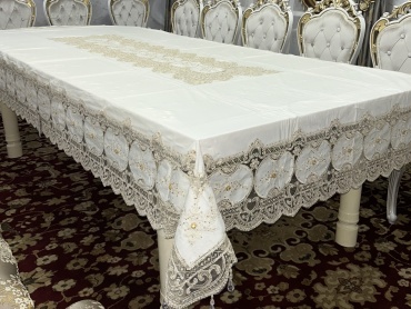 Скатерть KING CARPET 495x180 см, велюр, 1 шт