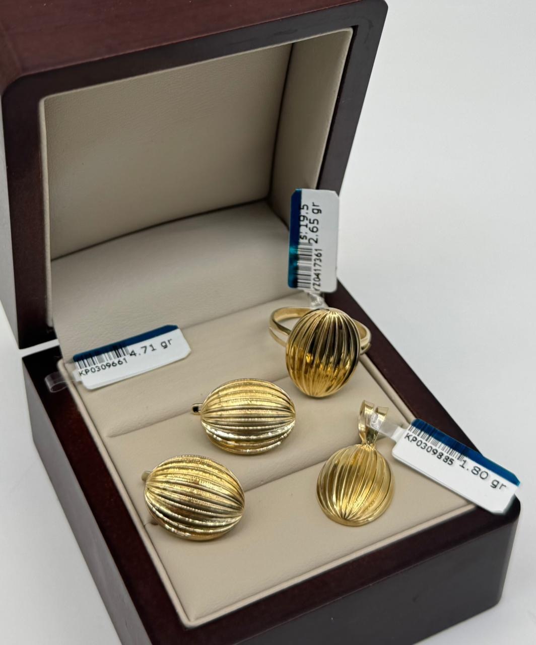 Italy Gold К470180265195 вес 9.1 г золото, без вставок
