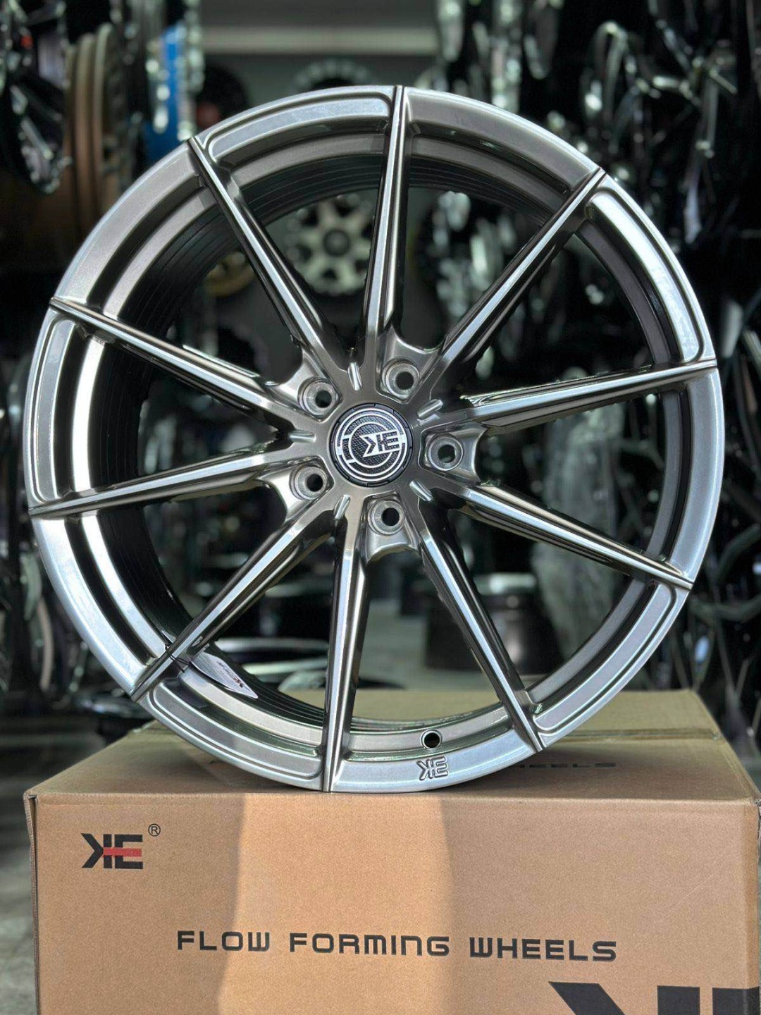 KE 1195HB 8x18/5x114.3 D67.1 ET35 4 диска графит