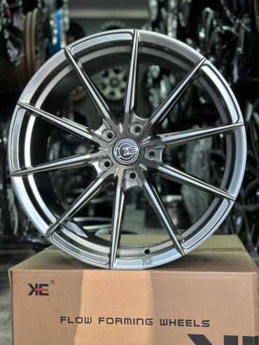 KE 1195HB 8x18/5x114.3 D67.1 ET35 4 диска графит
